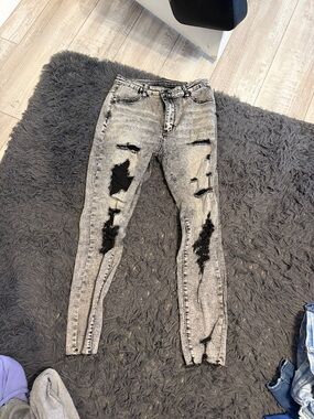 Distressed Acid-Wash Gray Women’s Skinny Jeans